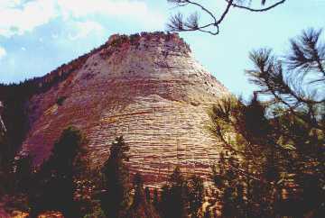 'Checkerboard Mesa' ... NO PICTURE ? ... PLEASE DROP ME A MESSAGE !